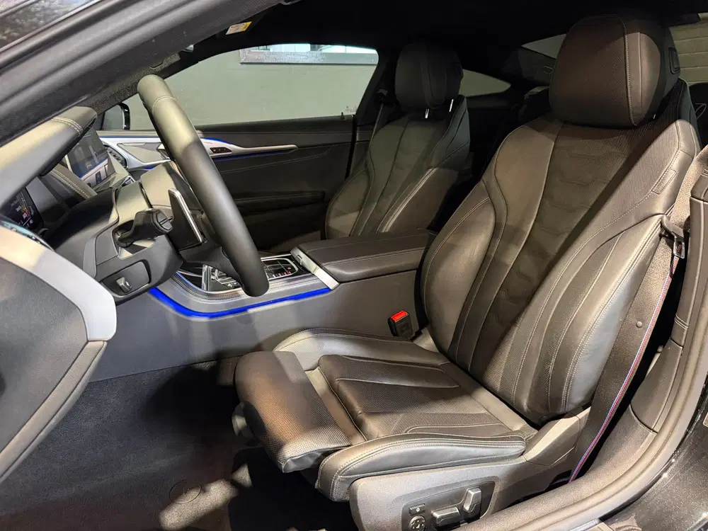 BMW 8-serie M850i xDrive High Executive 530PK Onderhou uit 2019, foto 11