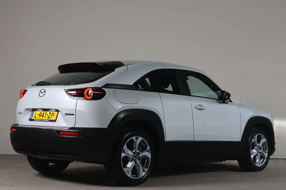 Mazda MX-30 e-SkyActiv 145 36 kWh uit 2021, foto 2