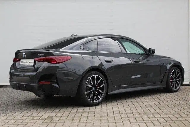 BMW 4-serie Coupé 420i M Sport Automaat uit 2026, foto 3