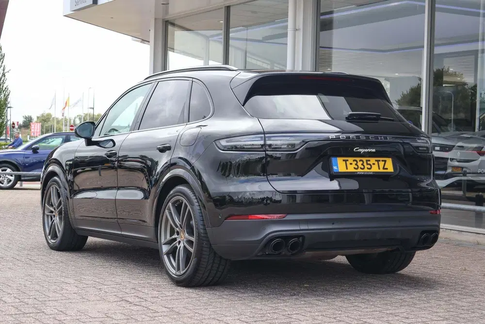 Porsche Cayenne 3.0 E-Hybrid 462pk Platinum Edition uit 2021, foto 15