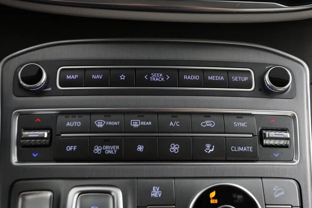 Hyundai SANTA FE 1.6 T-GDI PHEV Premium Plus Sky Automaat uit 2022, foto 11