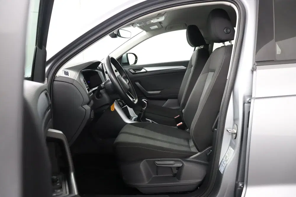Volkswagen T-Roc 1.0 TSI Life uit 2022, foto 6