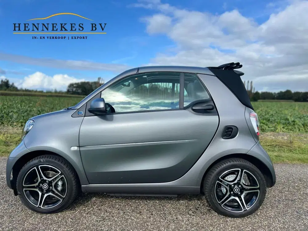 Smart forTwo EQ Comfort PLUS 18 kWh Cabrio uit 2022, foto 2