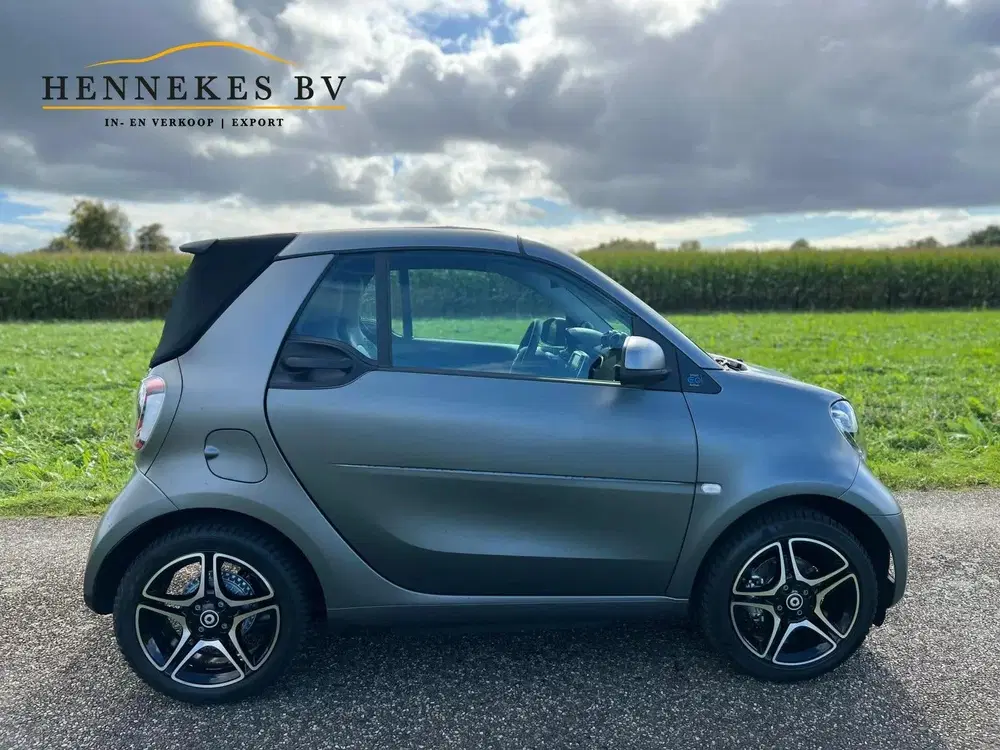 Smart forTwo EQ Comfort PLUS 18 kWh Cabrio uit 2022, foto 6