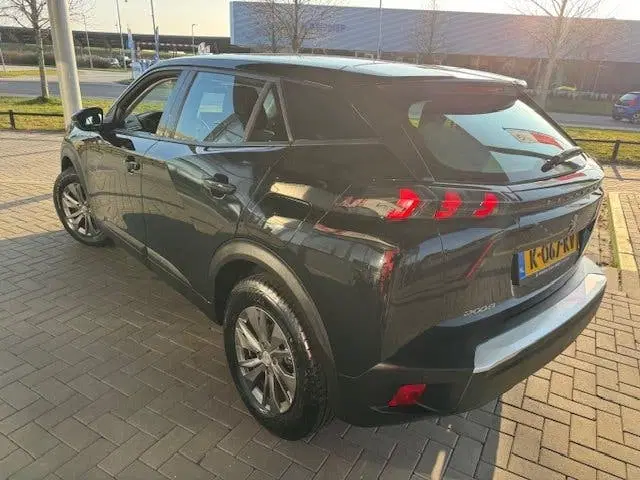 Peugeot 2008 1.2 PT ACTIVE 1e EIG. + APPLE CARPLAY uit 2021, foto 2