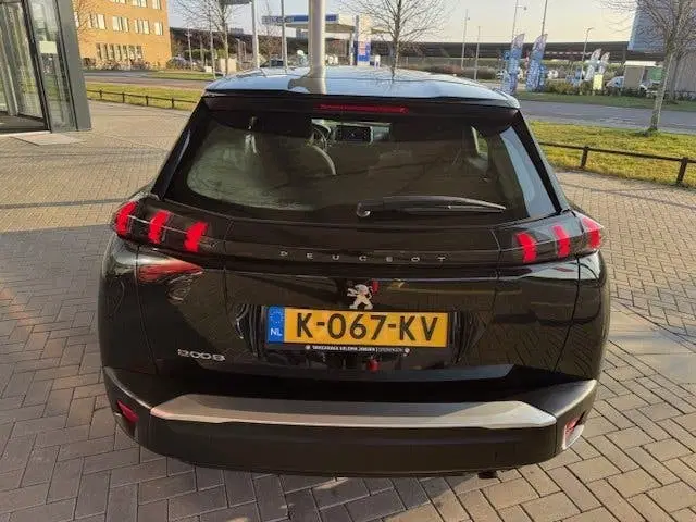 Peugeot 2008 1.2 PT ACTIVE 1e EIG. + APPLE CARPLAY uit 2021, foto 5