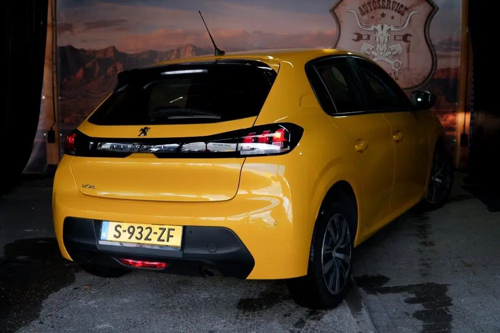Peugeot 208 1.2 PT Active Pack (bj 2023) uit 2023, foto 3