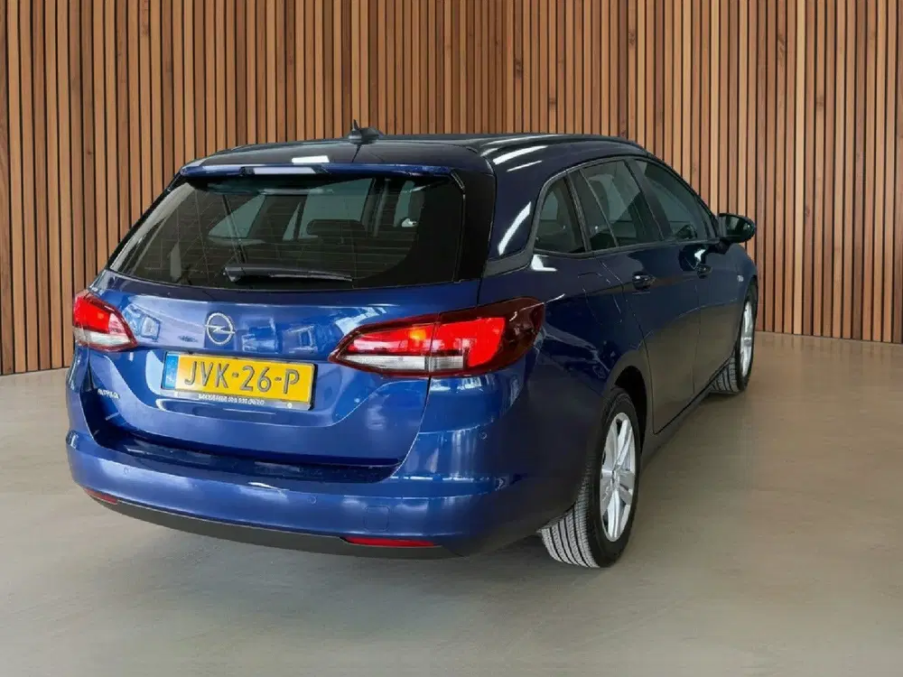 Opel Astra 1.2 Business Elegance uit 2021, foto 4