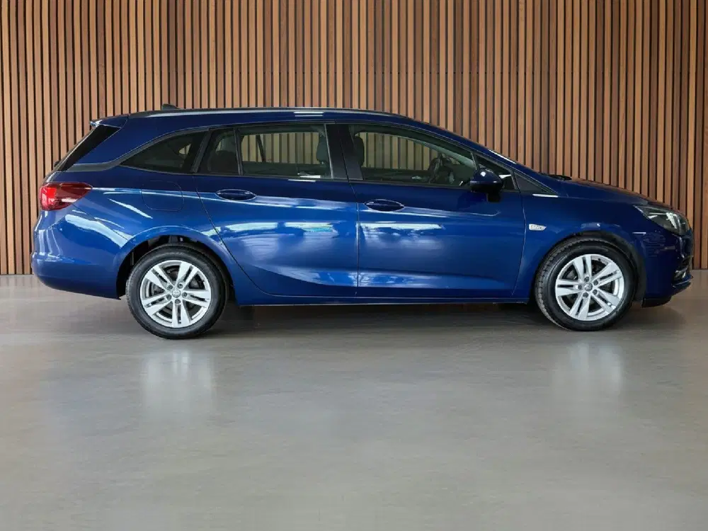 Opel Astra 1.2 Business Elegance uit 2021, foto 5