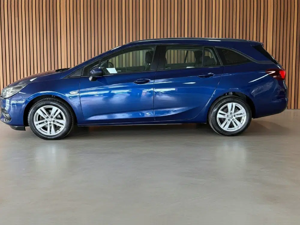 Opel Astra 1.2 Business Elegance uit 2021, foto 6