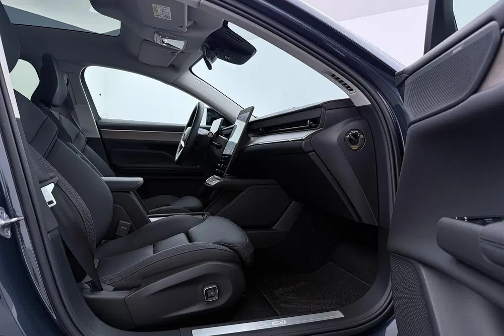 Volvo ES90 Single Motor Extended Range Plus 92 kWh uit 2026, foto 5