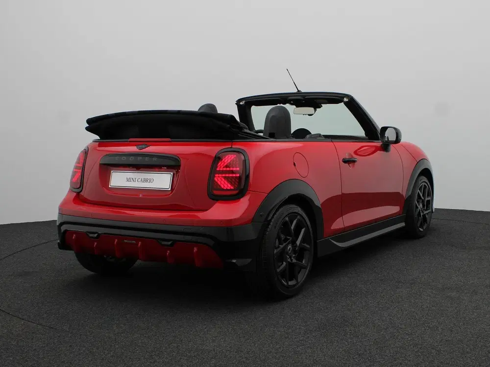 Mini Cabrio Cooper Cabrio C John Cooper Works Trim + P uit 2026, foto 2