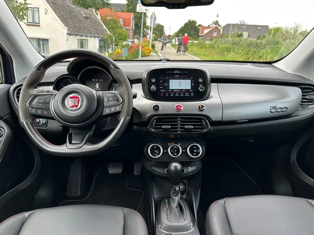 Fiat 500 1.5 Hybrid Sport Cabrio uit 2023, foto 15