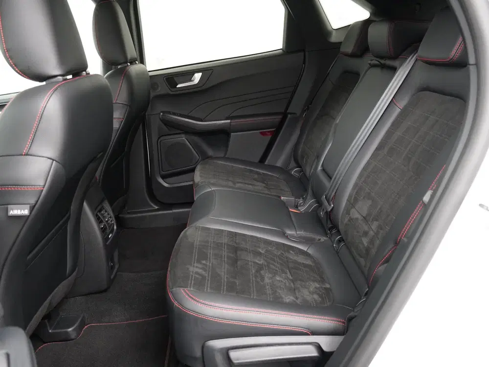 Ford Kuga 2.5 PHEV 225pk ST-Line X Keyless Entry uit 2023, foto 10
