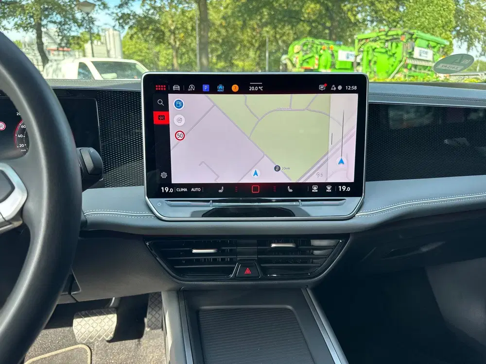 Volkswagen Passat 1.5 eTSI Business uit 2024, foto 5