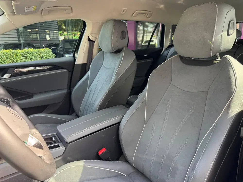 Volkswagen Passat 1.5 eTSI Business uit 2024, foto 6