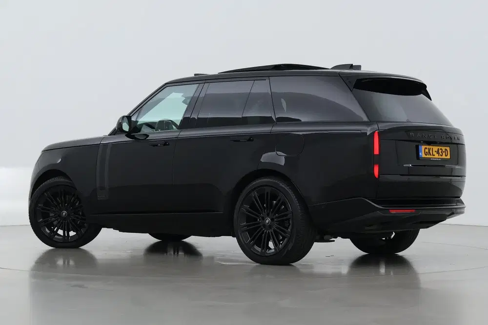 Land Rover Range Rover P550e Autobiography uit 2024, foto 2