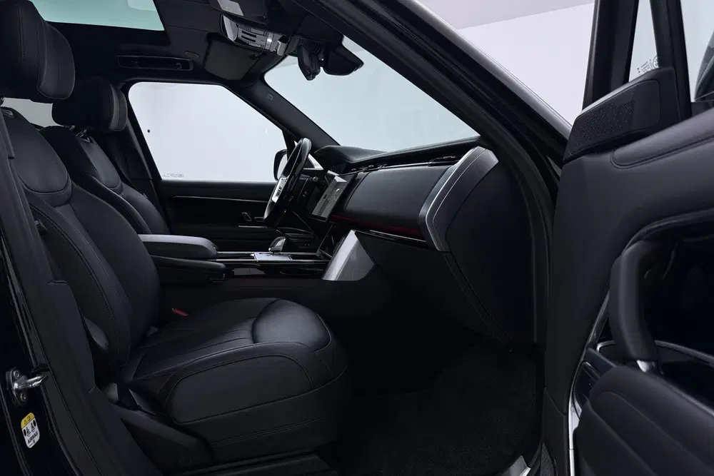 Land Rover Range Rover P550e Autobiography uit 2024, foto 5
