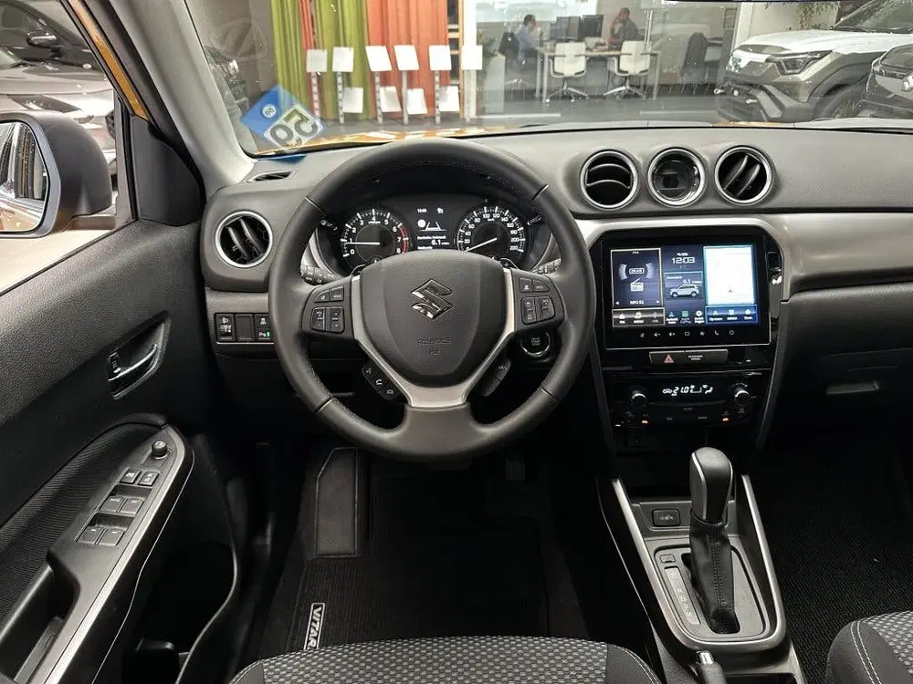 Suzuki Vitara 1.4 Boosterjet Hybride Select [ CAMERA I A uit 2025, foto 2