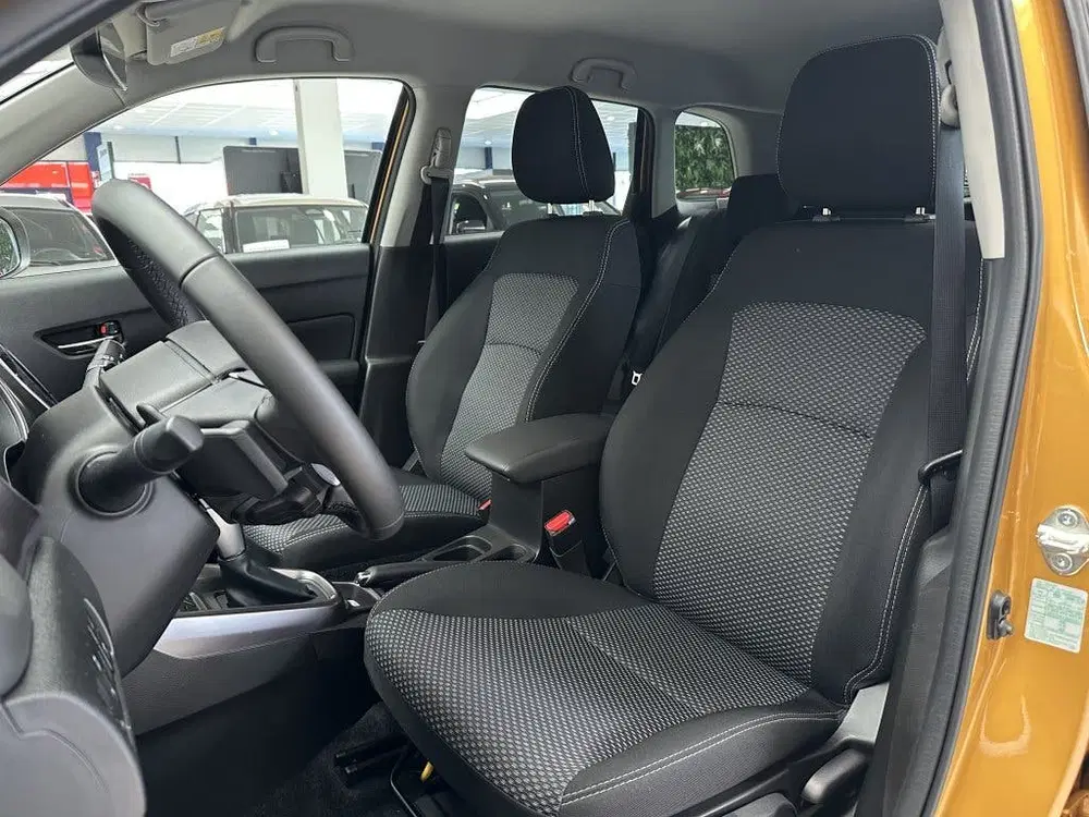 Suzuki Vitara 1.4 Boosterjet Hybride Select [ CAMERA I A uit 2025, foto 4