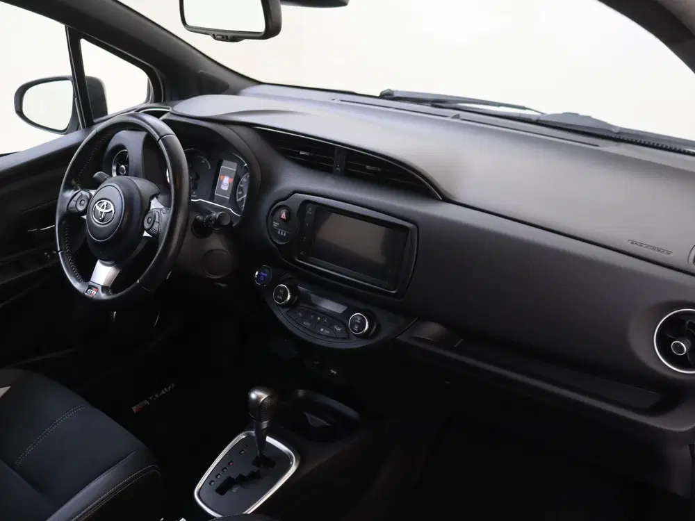 Toyota Yaris 1.5 Hybrid GR-Sport uit 2019, foto 4