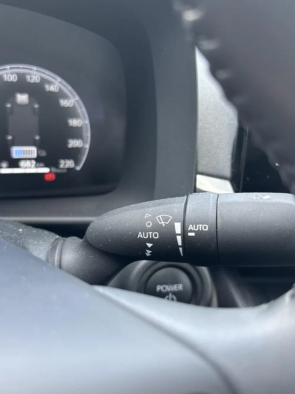 Toyota C-HR 1.8 Hybrid 140 First Edition uit 2024, foto 14