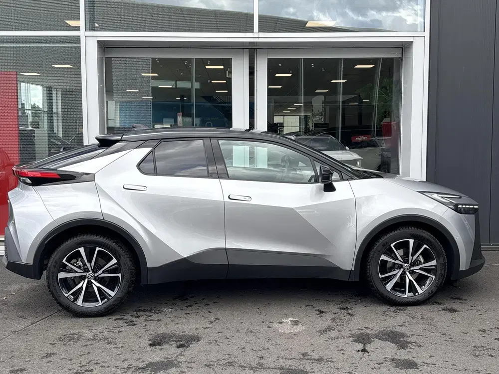 Toyota C-HR 1.8 Hybrid 140 First Edition uit 2024, foto 5