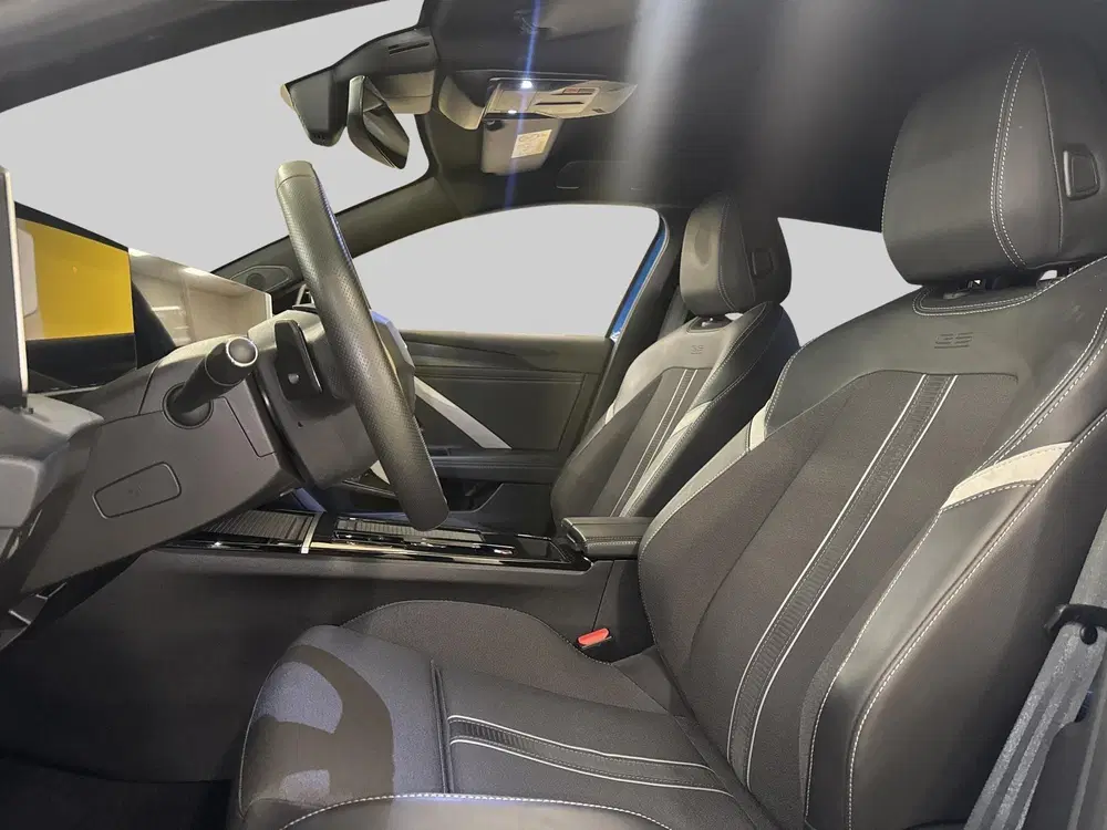 Opel Astra 1.2 Turbo Hybrid GS uit 2025, foto 13