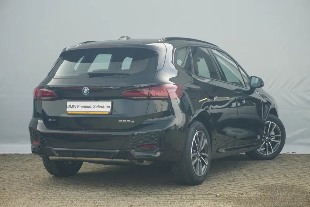 BMW 2-serie Active Tourer 225e xDrive uit 2026, foto 2