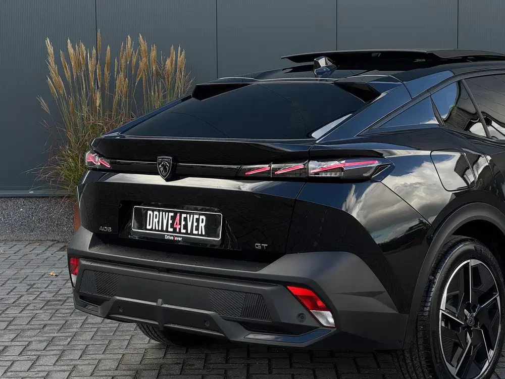 Peugeot 408 1.2 Hybrid GT uit 2024, foto 7
