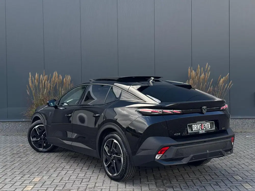 Peugeot 408 1.2 Hybrid GT uit 2024, foto 9