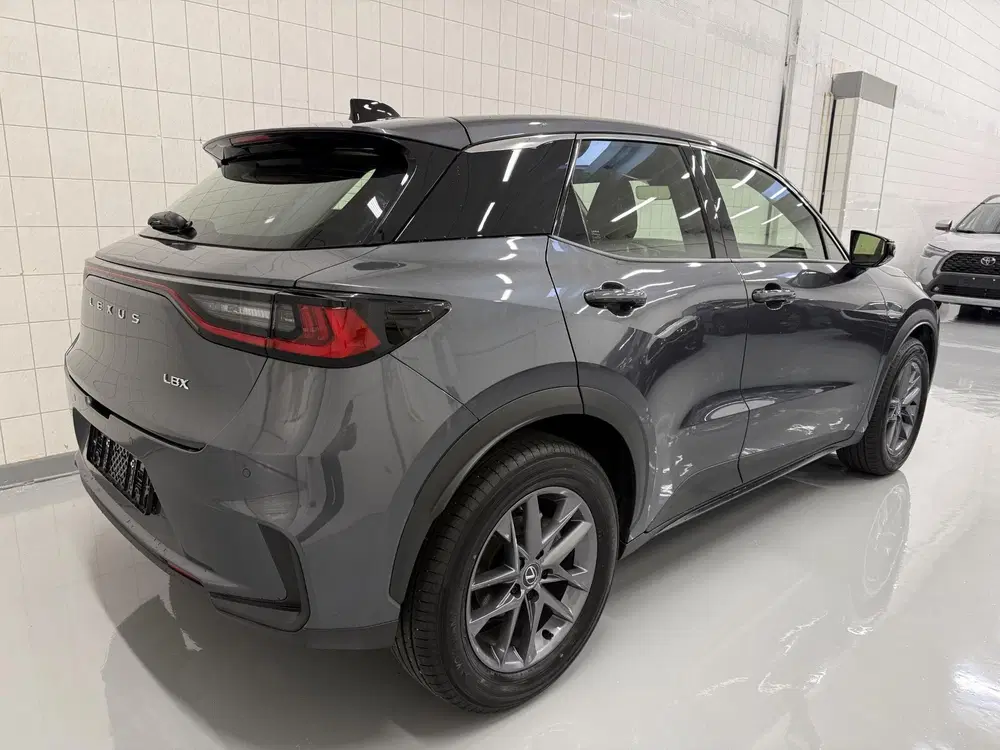 Lexus LBX 1.5 Business Line 2WD Comfort + Safety Pac uit 2025, foto 3