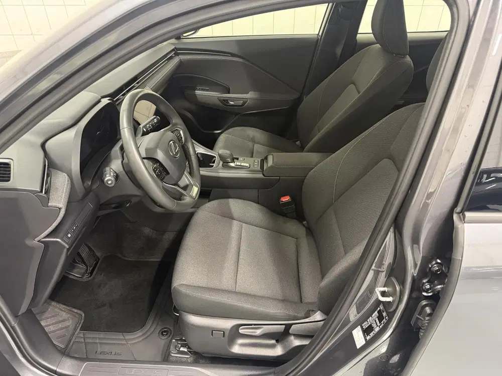 Lexus LBX 1.5 Business Line 2WD Comfort + Safety Pac uit 2025, foto 5