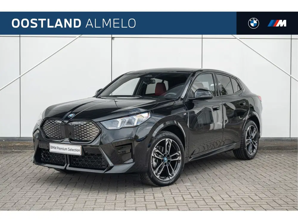 BMW iX2 eDrive20 M Sport uit 2025