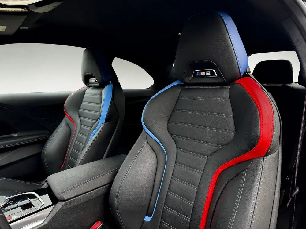 BMW 2-serie 2-serie Coupé M2 uit 2024, foto 4