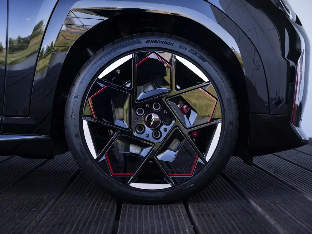 Mini Aceman E JCW John Cooper Works L-pakket 360 camer uit 2026, foto 8