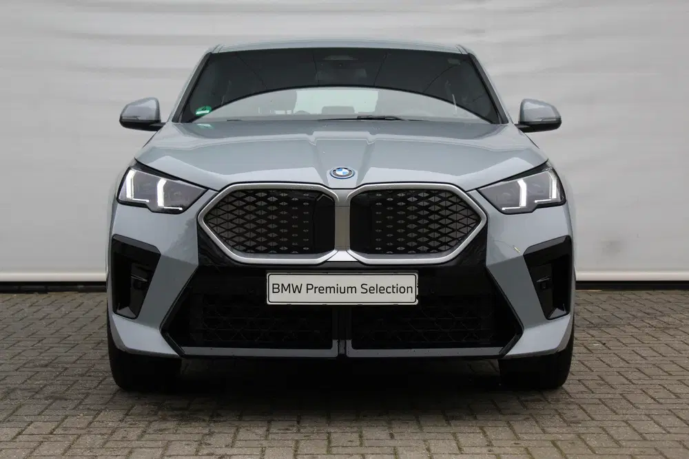 BMW iX2 eDrive20 M Sport uit 2025, foto 5
