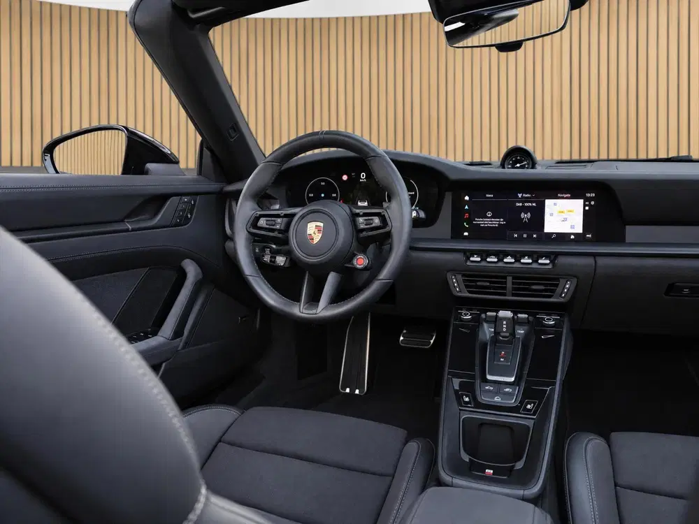 Porsche 911 3.6 T-Hybrid Carrera GTS uit 2026, foto 13
