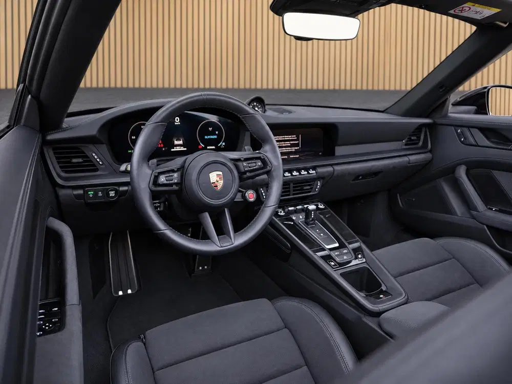 Porsche 911 3.6 T-Hybrid Carrera GTS uit 2026, foto 4