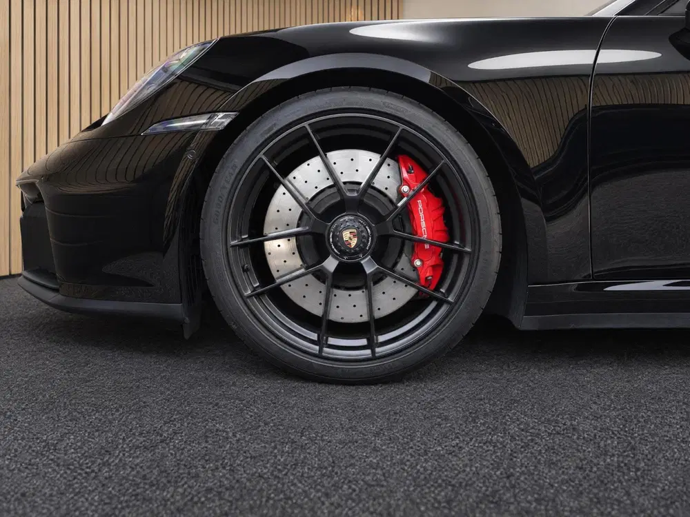 Porsche 911 3.6 T-Hybrid Carrera GTS uit 2026, foto 5
