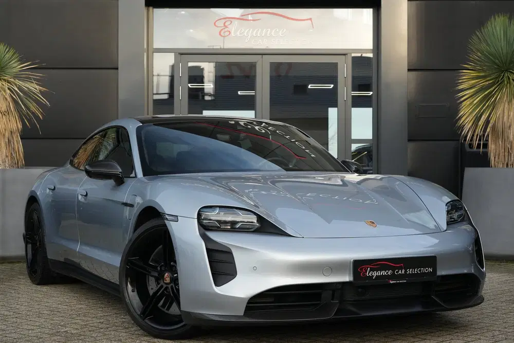 Porsche Taycan Turbo S uit 2020, foto 8