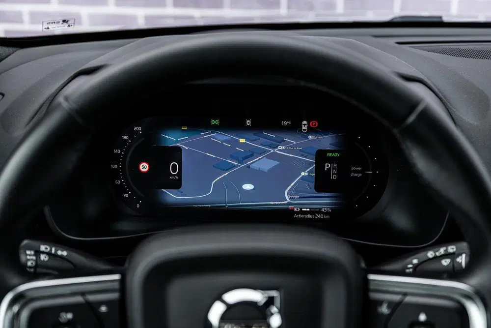 Volvo EX40 Single Motor Extended Range Plus 82 kWh uit 2025, foto 12