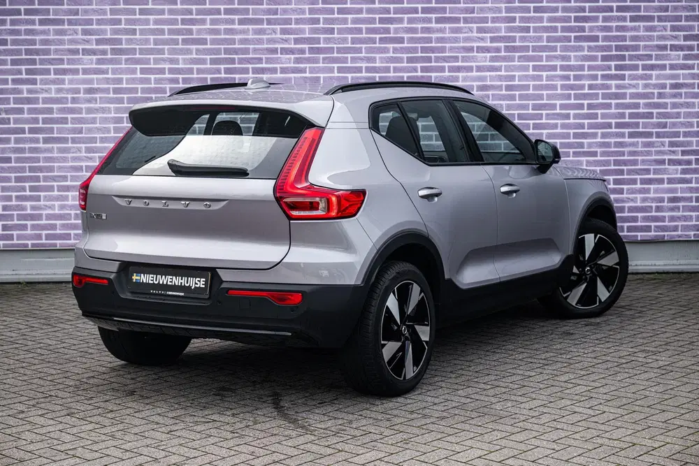 Volvo EX40 Single Motor Extended Range Plus 82 kWh uit 2025, foto 15