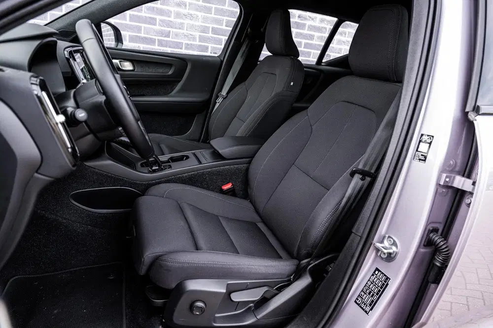 Volvo EX40 Single Motor Extended Range Plus 82 kWh uit 2025, foto 6