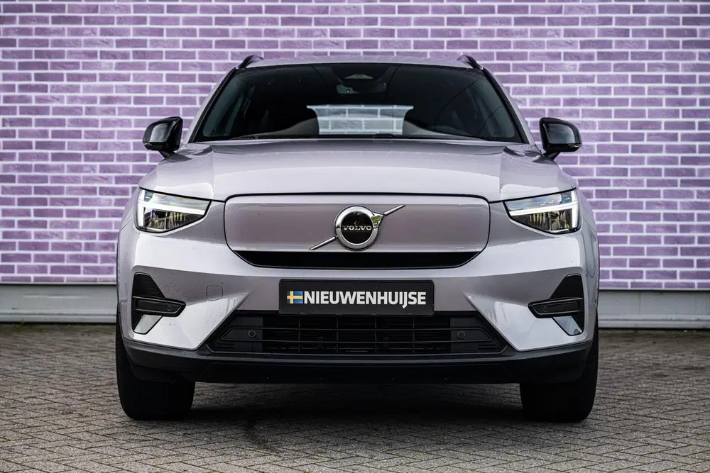 Volvo EX40 Single Motor Extended Range Plus 82 kWh uit 2025, foto 8