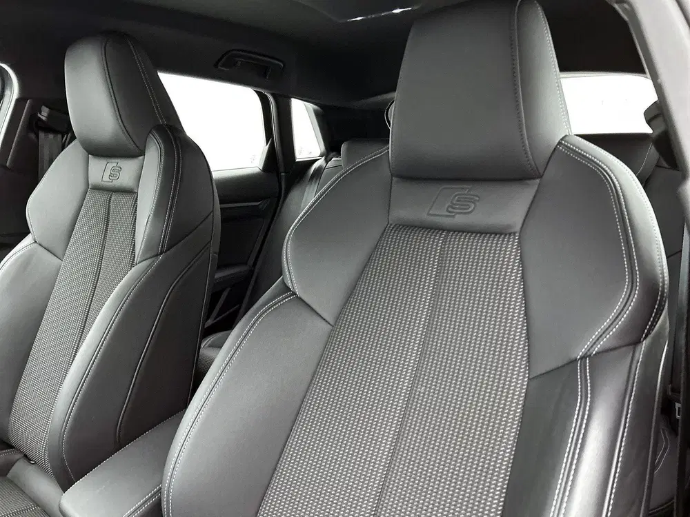 Audi A3 30 TFSI S edition 110 PK uit 2023, foto 11