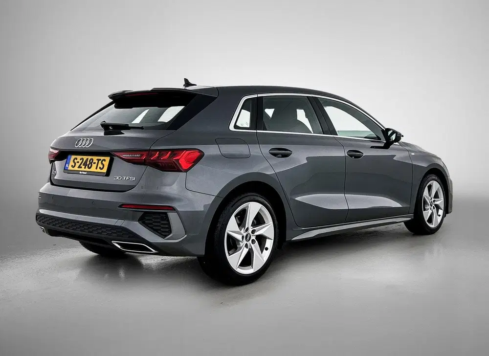 Audi A3 30 TFSI S edition 110 PK uit 2023, foto 5