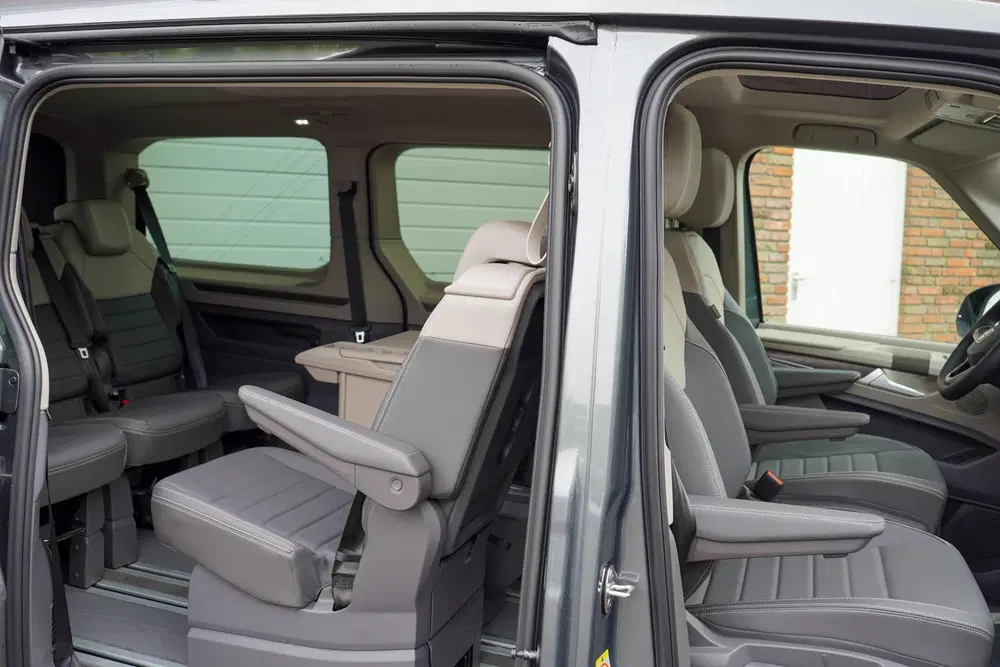 Volkswagen Multivan 1.5I eHybrid L2 Style 4Motion DCC Leder uit 2026, foto 3