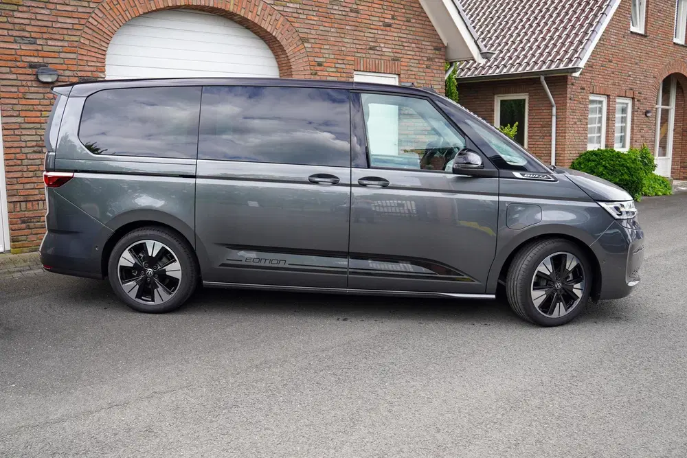 Volkswagen Multivan 1.5 eHybrid 245pk L2 EDITION 4Motion Led uit 2026, foto 2