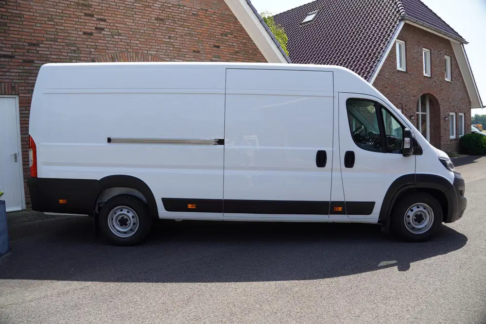 Fiat Ducato L4H2 MultiJet 140 pk Airco uit 2024, foto 2